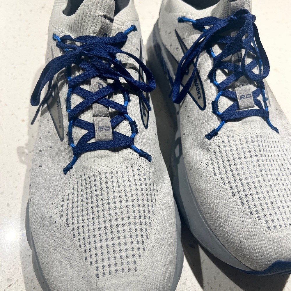 Brooks Glycerin GTS 20 Gray and Blue Athletic Shoes - Picture 3 of 6